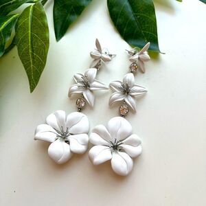 Rebecca Minkoff Large White Trio Flower Earrings